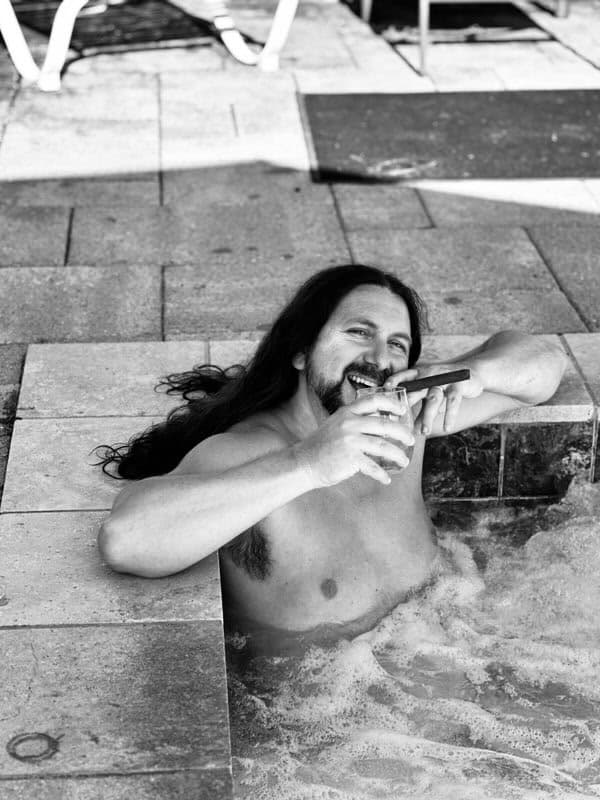 2027 Naked Jesus